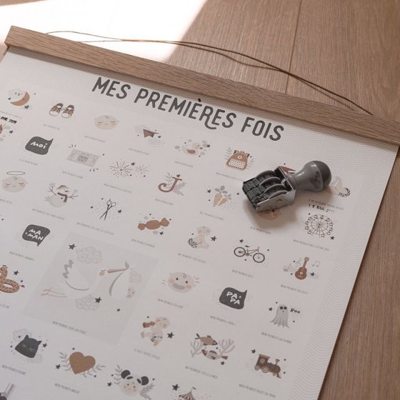 Mes Premières Fois Milestones poster and stamp - Dark skin par Les Petites  Dates 